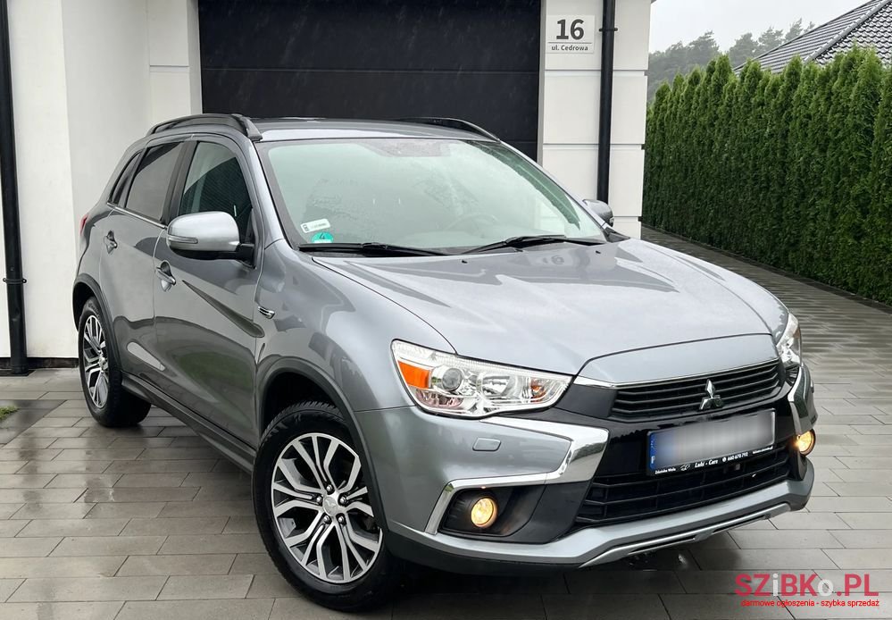 2016' Mitsubishi ASX photo #1