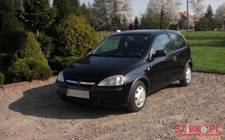 2005' Opel Corsa photo #2