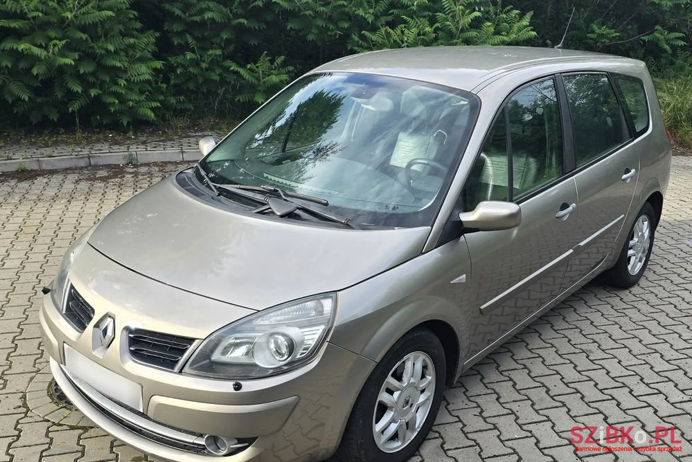 2008' Renault Scenic photo #4