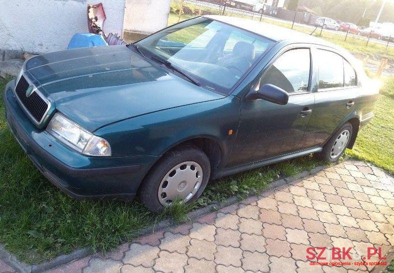 1999' Skoda Octavia photo #1
