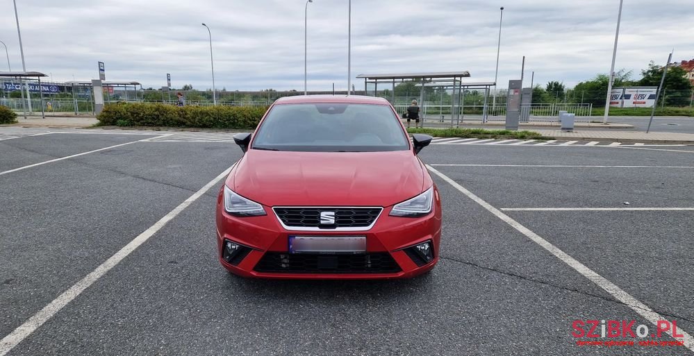2022' SEAT Ibiza 1.0 Tsi Fr S&S photo #2
