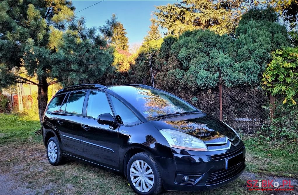 2008' Citroen C4 Grand Picasso photo #2