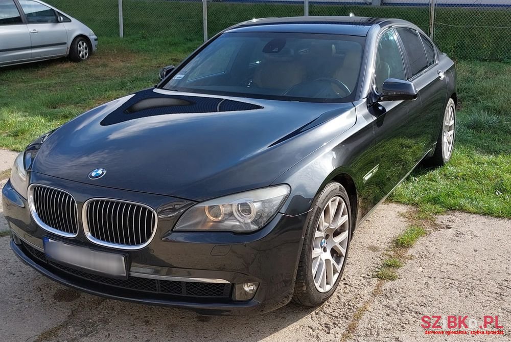 2012' BMW 7 Series 740D Xdrive photo #1