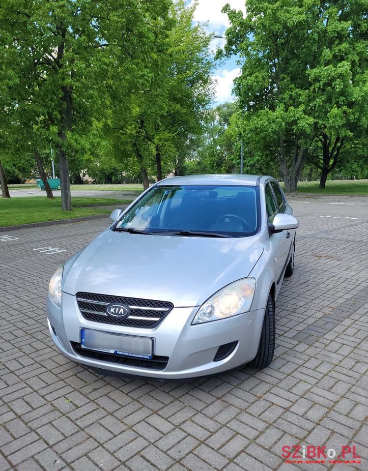 2008' Kia Ceed photo #1