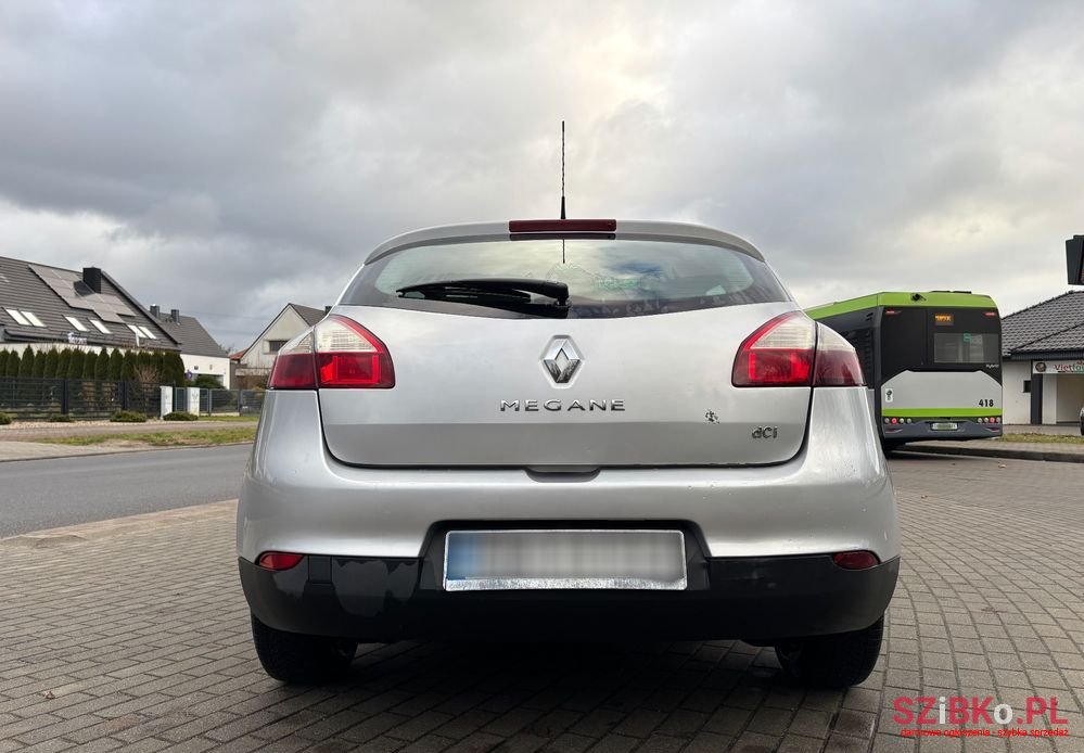 2010' Renault Megane photo #5