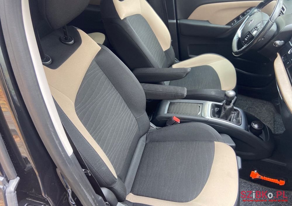 2014' Citroen C4 Grand Picasso photo #6