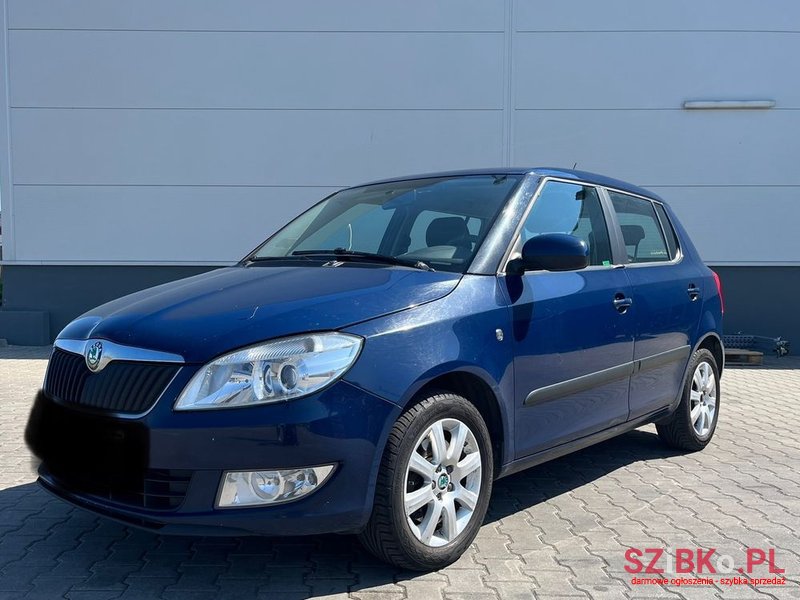 2011' Skoda Fabia 1.2 Tsi Ambition photo #5