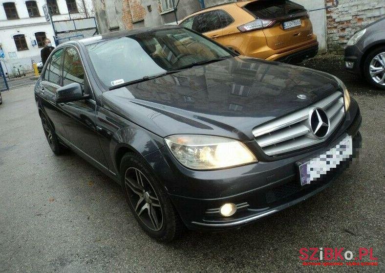 2010' Mercedes-Benz Klasa C photo #1