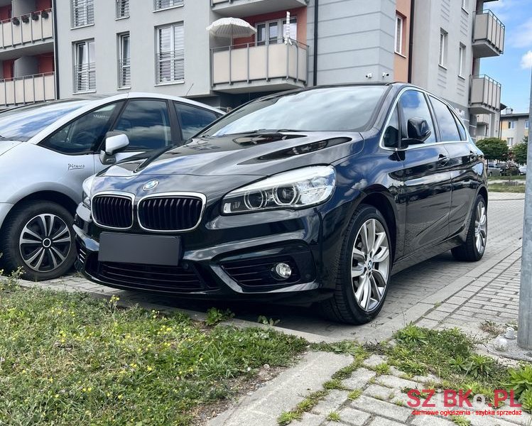 2014' BMW 2 Series 218D Sport Line Sport photo #2