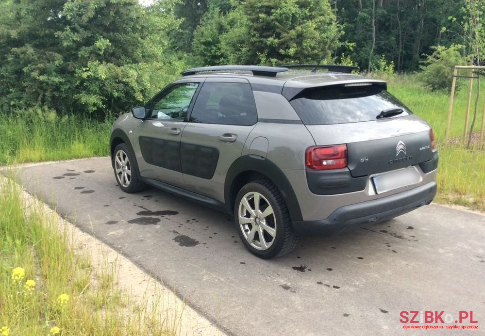 2016' Citroen C4 Cactus photo #6