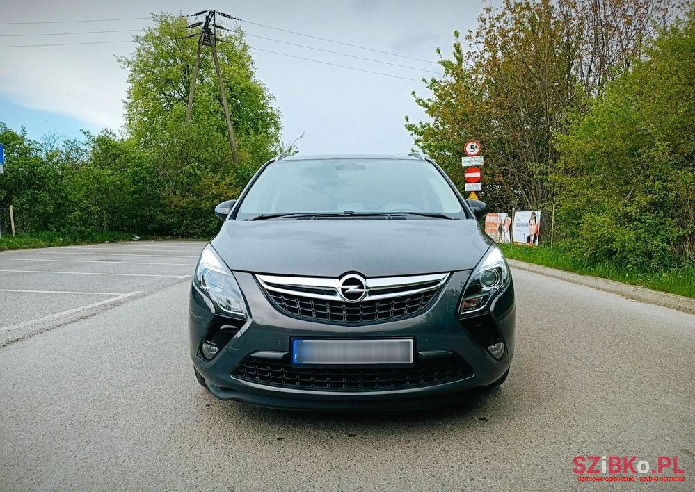2013' Opel Zafira 1.4 T Cosmo photo #1