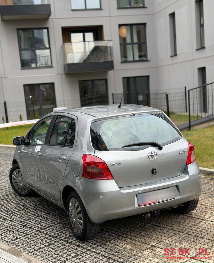 2007' Toyota Yaris 1.3 Prestige photo #4