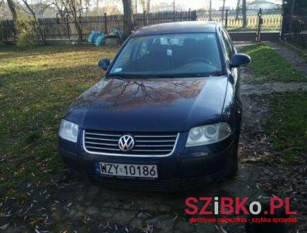 2005' Volkswagen Passat photo #3