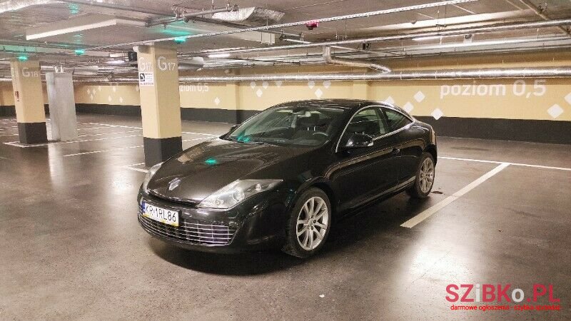 2010' Renault Laguna photo #1