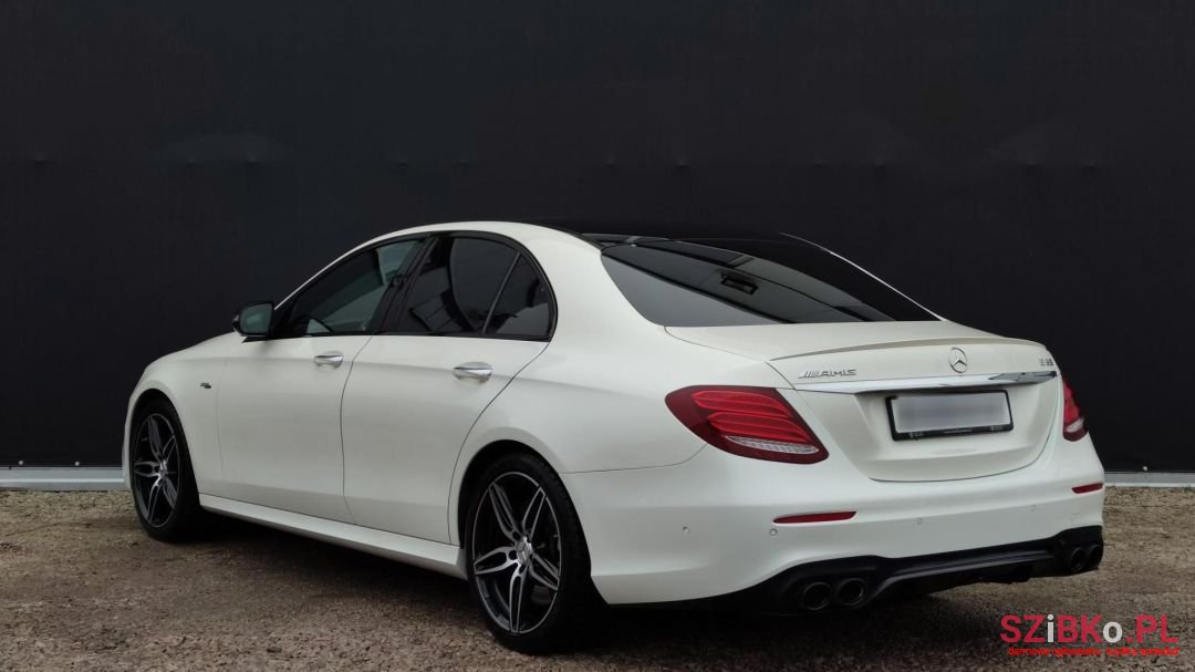 2019' Mercedes-Benz E-Class photo #5