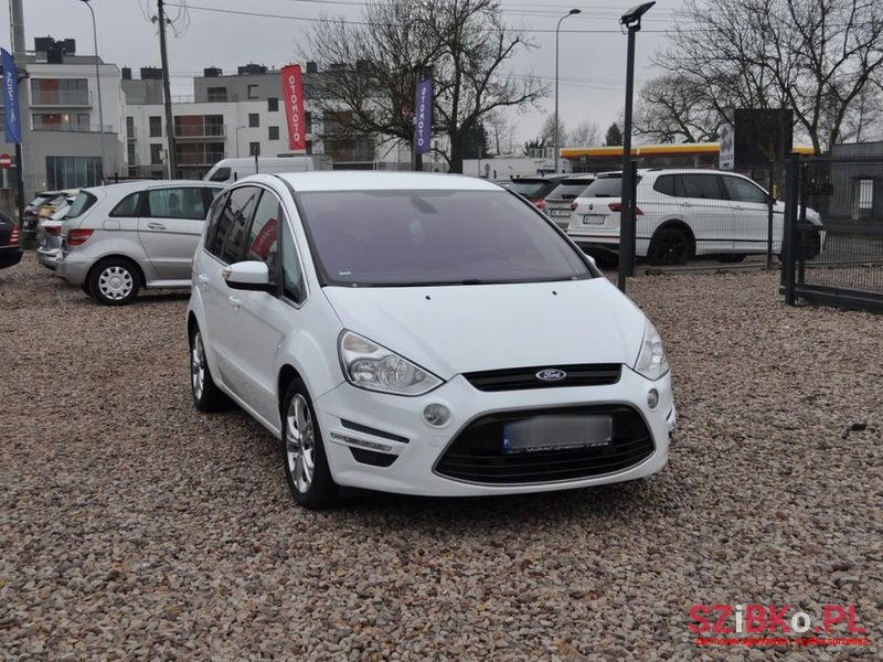 2011' Ford S-Max photo #3