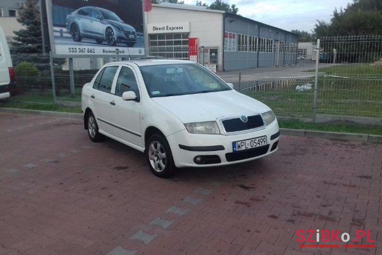 2006' Skoda Fabia photo #1