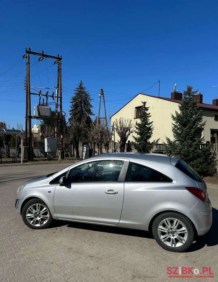 2012' Opel Corsa 1.2 16V Enjoy photo #3