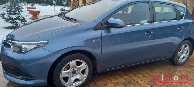 2018' Toyota Auris photo #3