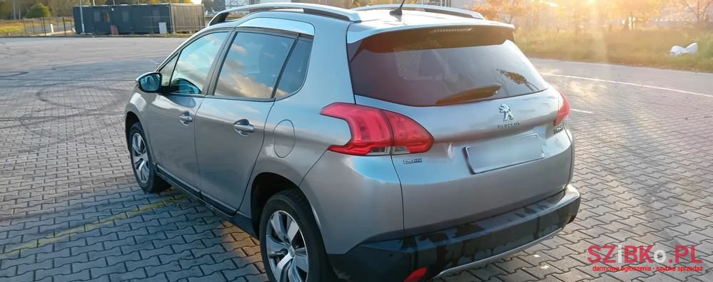 2016' Peugeot 2008 photo #5