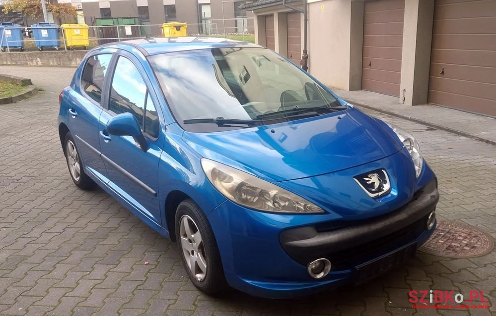 2008' Peugeot 207 1.4 16V Sporty photo #1