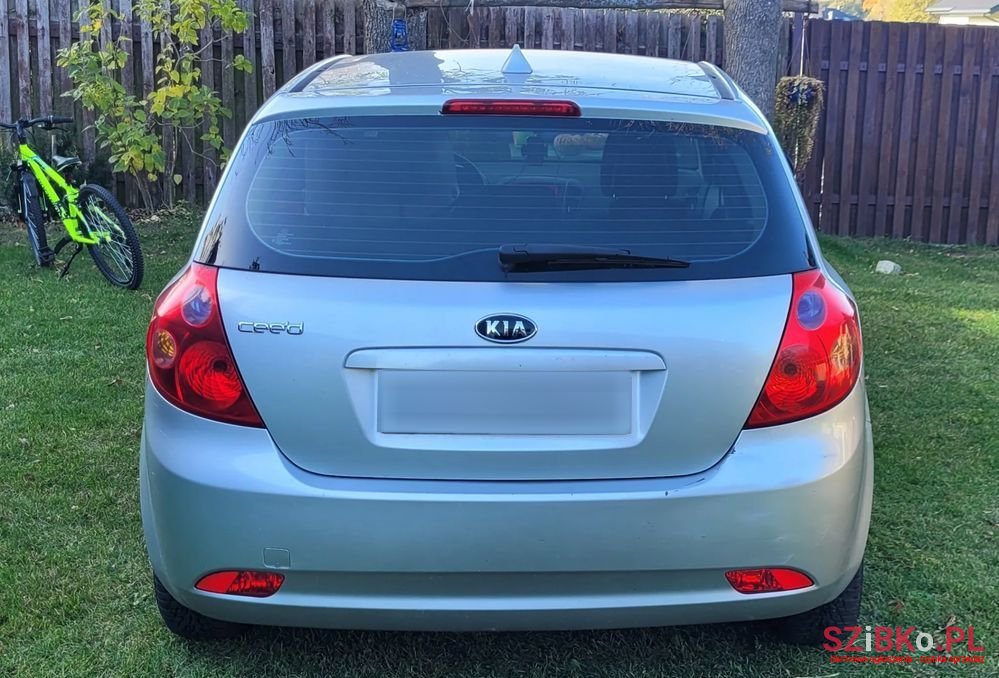 2007' Kia Ceed Comfort photo #3