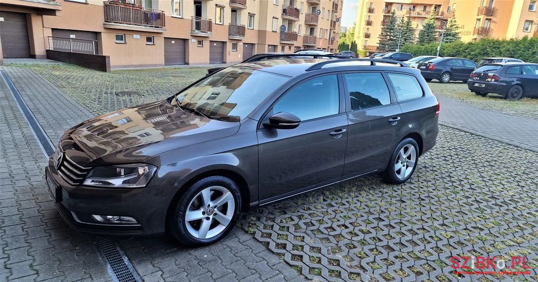 2015' Volkswagen Passat photo #4