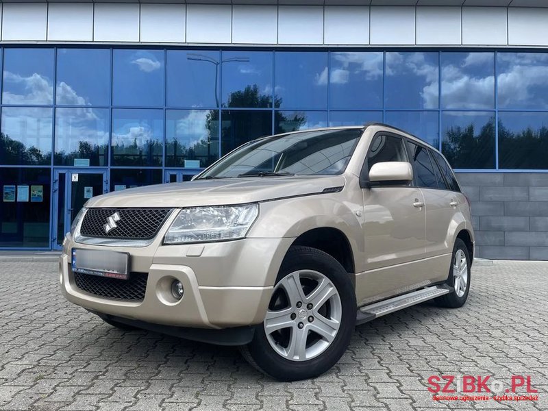 2005' Suzuki Grand Vitara photo #1