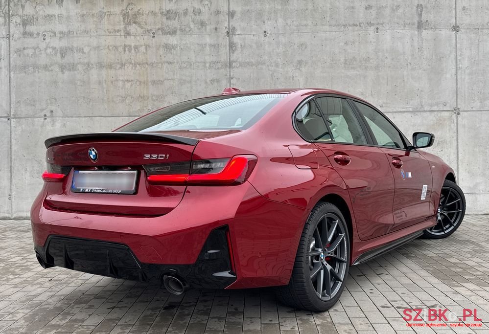 2024' BMW 3 Series 330I Xdrive M Sport photo #5