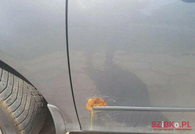 2005' Volkswagen Passat photo #1