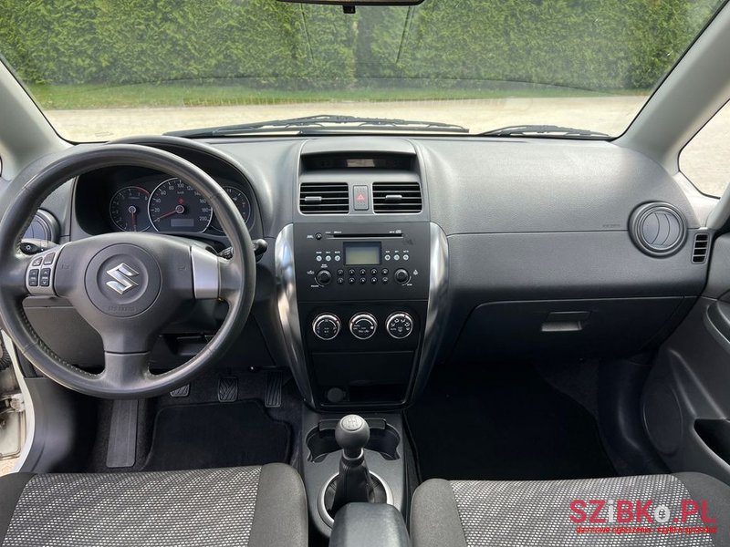 2008' Suzuki SX4 photo #5