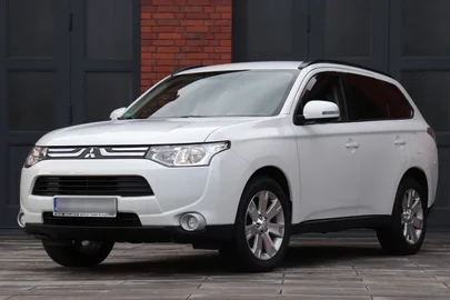 2013' Mitsubishi Outlander