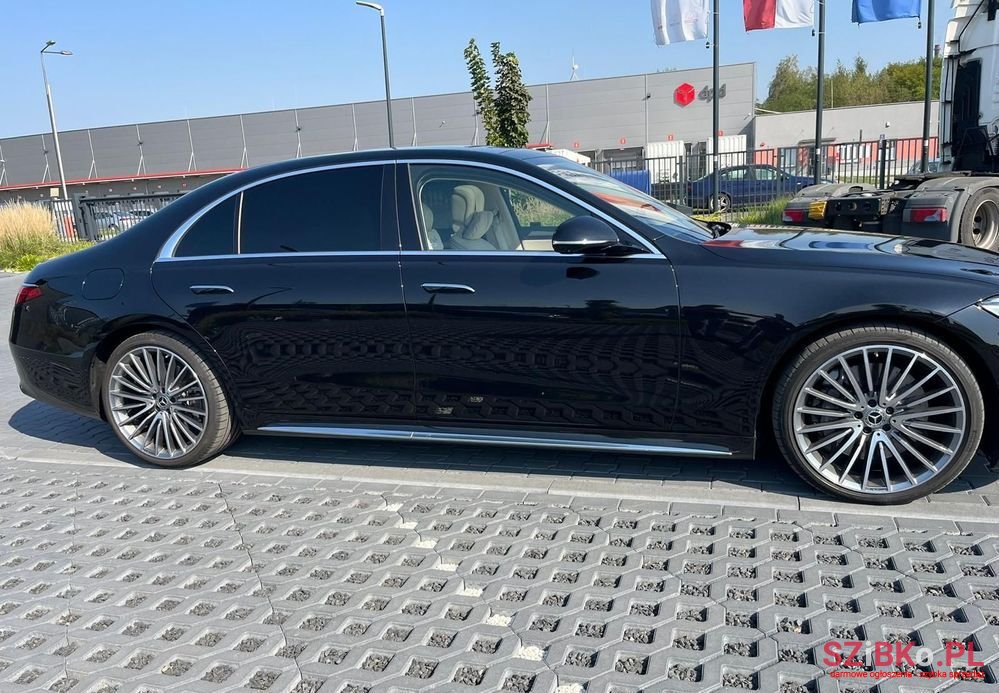 2023' Mercedes-Benz S-Class photo #2