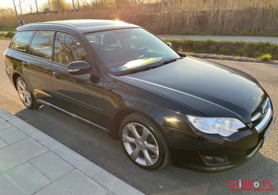 2007' Subaru Legacy photo #2