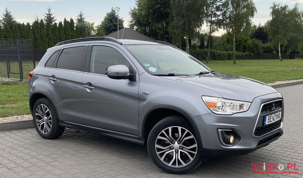 2015' Mitsubishi ASX photo #1