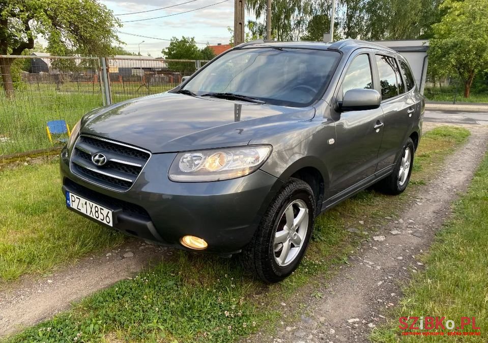 2009' Hyundai Santa Fe photo #2