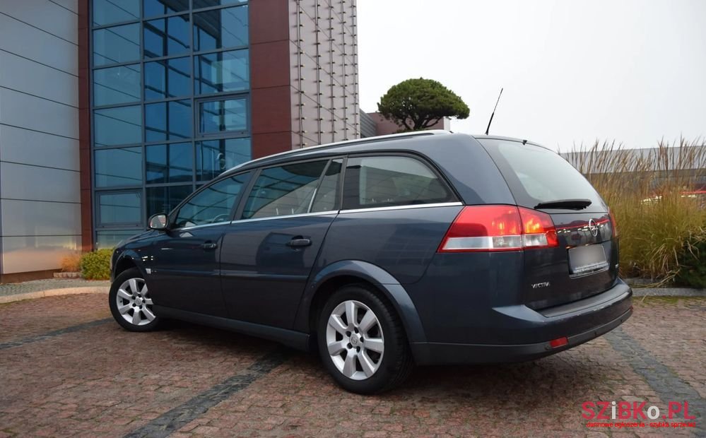 2006' Opel Vectra 1.9 Cdti Cosmo photo #4