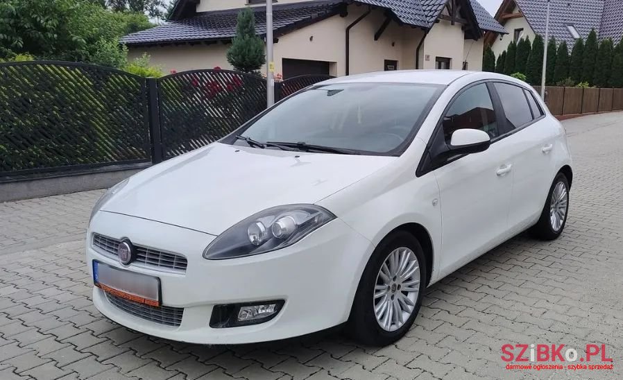 2011' Fiat Bravo photo #1