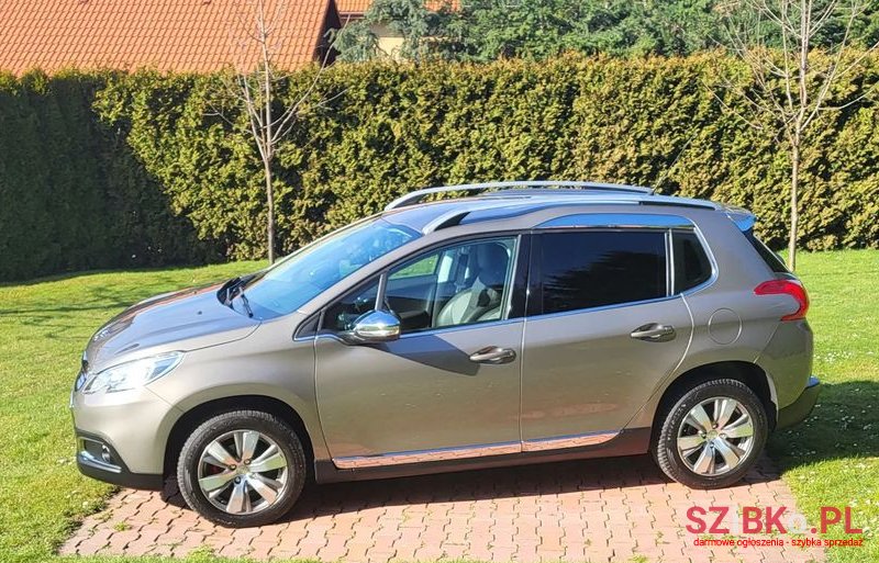 2014' Peugeot 2008 photo #5