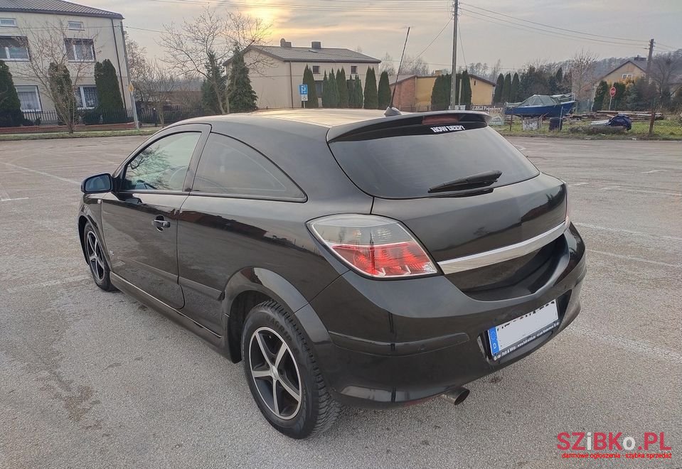 2008' Opel Astra photo #3