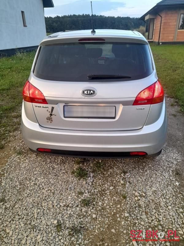 2010' Kia Venga photo #5