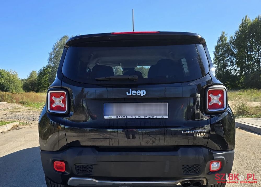 2015' Jeep Renegade photo #2