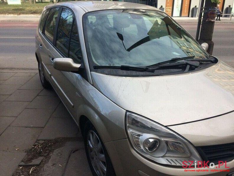 2007' Renault Scenic photo #1