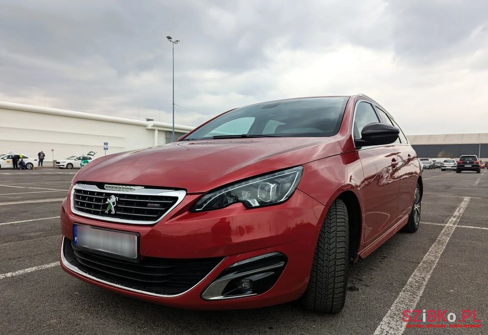 2015' Peugeot 308 photo #5
