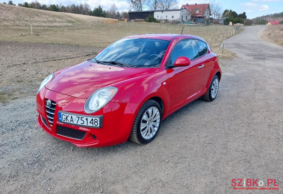 2011' Alfa Romeo MiTo photo #1