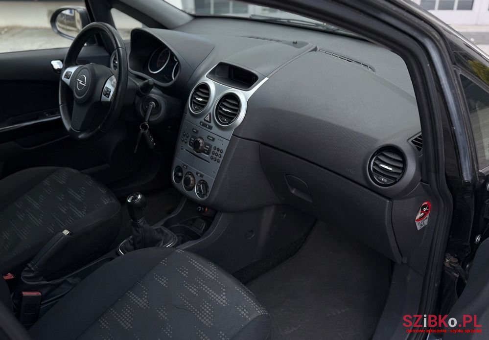 2011' Opel Corsa 1.2 16V Cosmo photo #6