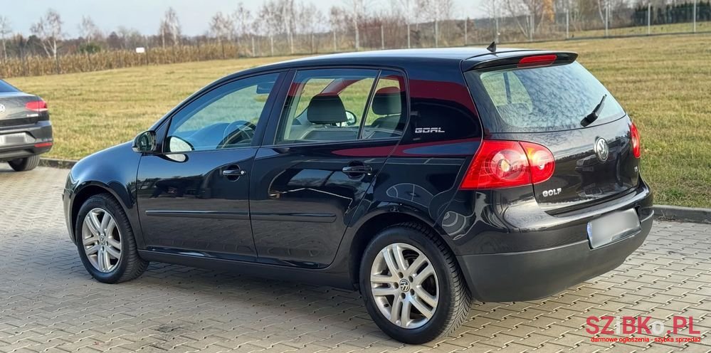 2007' Volkswagen Golf photo #4