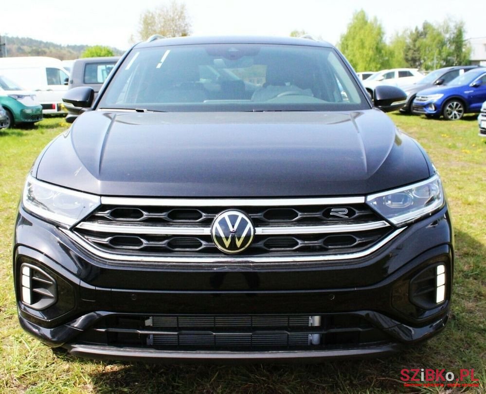 2024' Volkswagen T-Roc photo #2