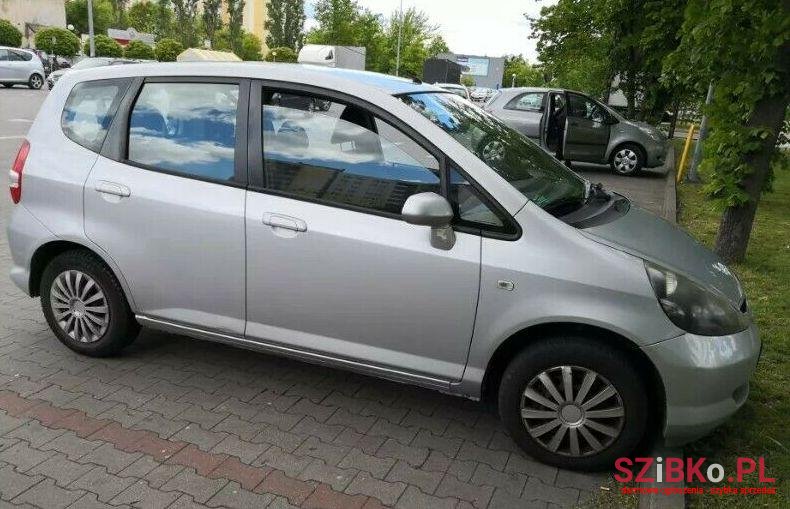 2005' Honda Jazz photo #3