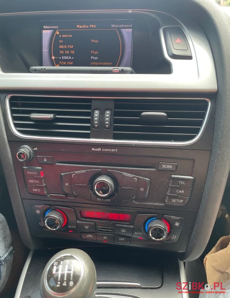 2011' Audi A4 1.8 Tfsi photo #5